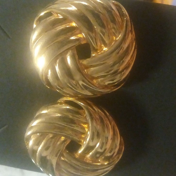 Vintage 80's earrings costume gold studs - Picture 3 of 3